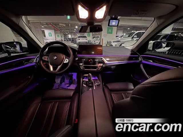 BMW 5 Series 2022 — ფოტო 7/20
