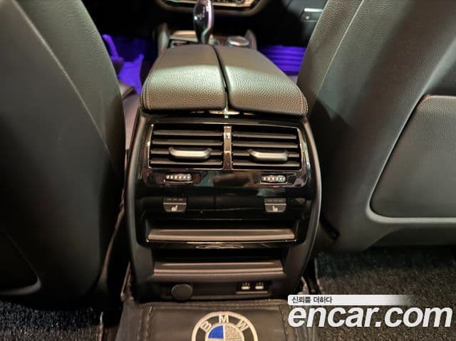 BMW 5 Series 2022 — ფოტო 13/20