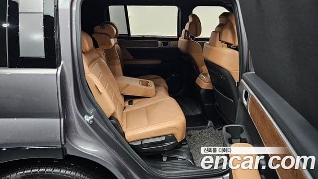 Hyundai Santa Fe 2023 — Şəkil 11/20