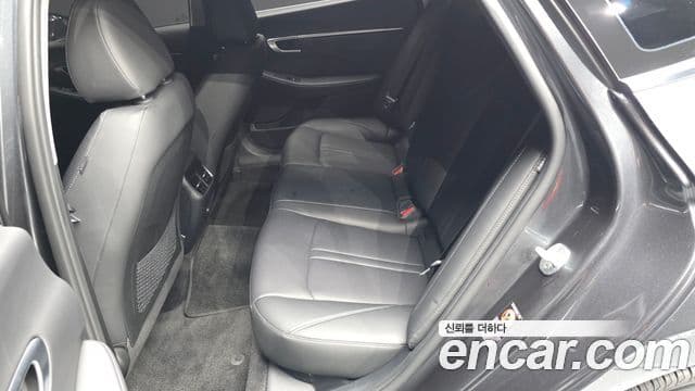 Hyundai Sonata 2021 — ფოტო 12/20