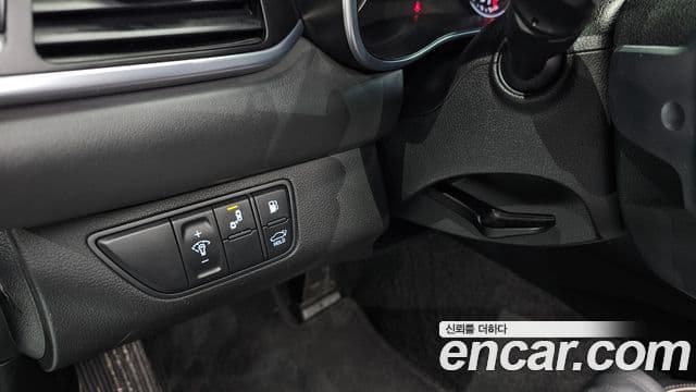 Genesis G70 2019 — ფოტო 33/35