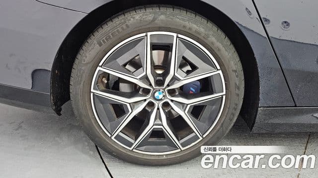 BMW 5 Series 2024 — ფოტო 5/20