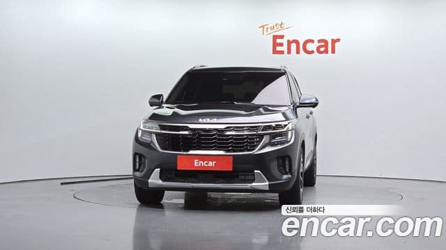Kia Seltos 2023 — ფოტო 3/20