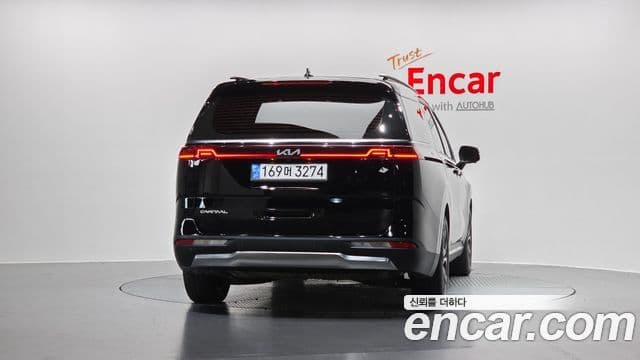 Kia Carnival 2022 — ფოტო 4/20