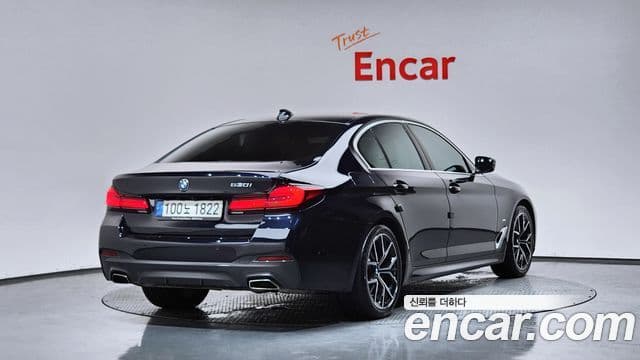 BMW 5 Series 2021 — ფოტო 1/20