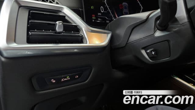 BMW X5 2025 — ფოტო 18/20