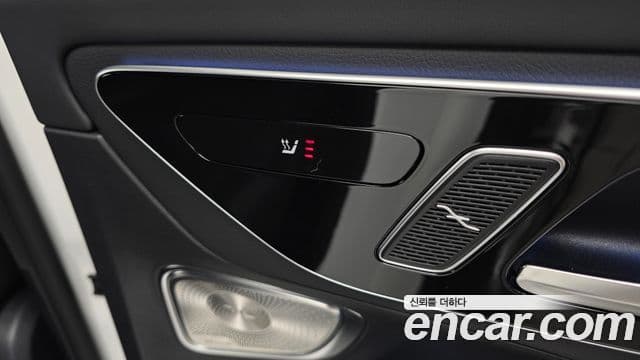 Mercedes-Benz GLC-Class 2024 — ფოტო 18/20