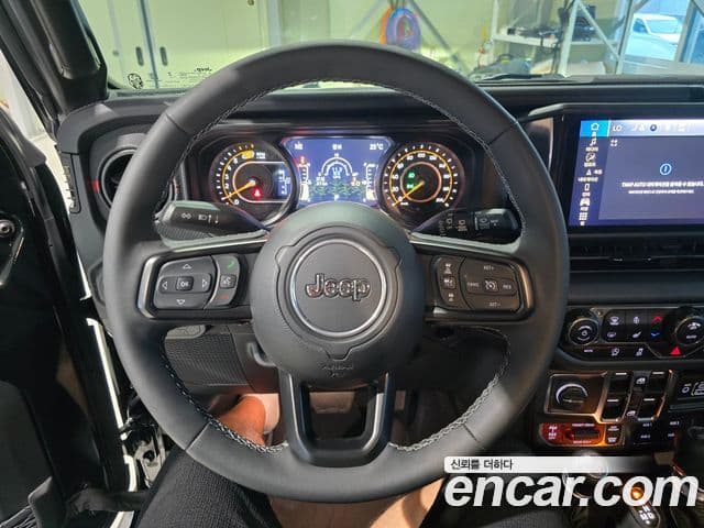 Jeep Wrangler 2025 — фото 5 из 20
