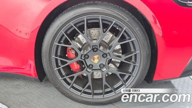 Porsche 911 2025 — Photo 19/30