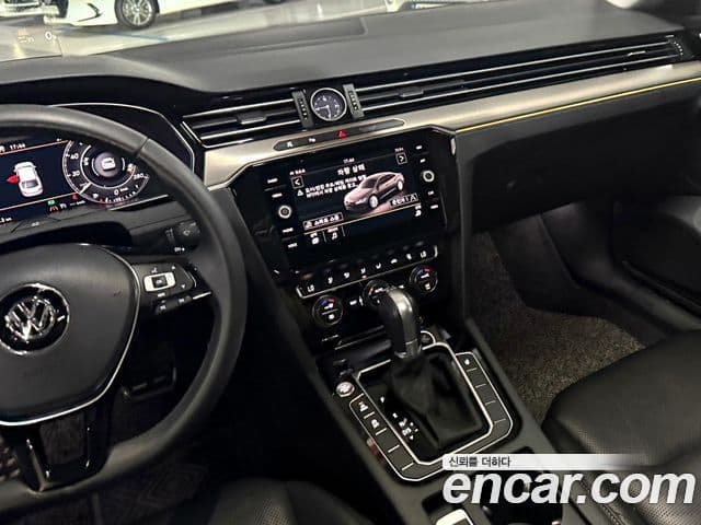 Volkswagen Arteon 2019 — ფოტო 15/20