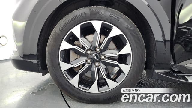 Kia Carnival 2023 — Фото 5/20