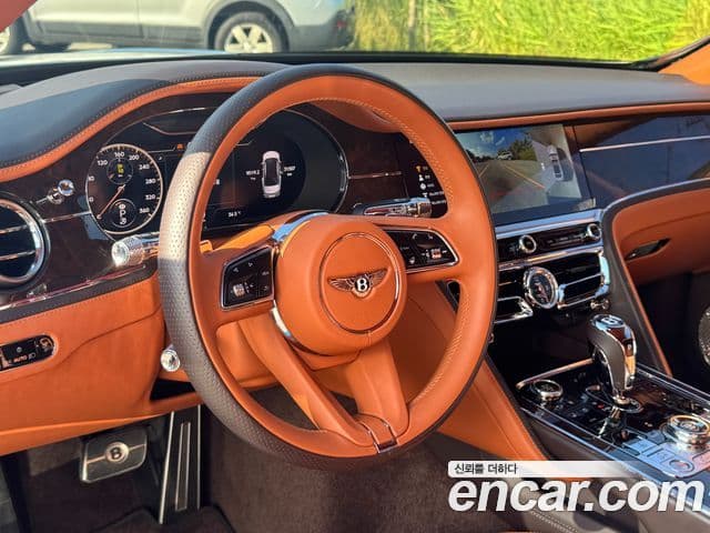 Bentley Flying Spur 2021 — ფოტო 12/20
