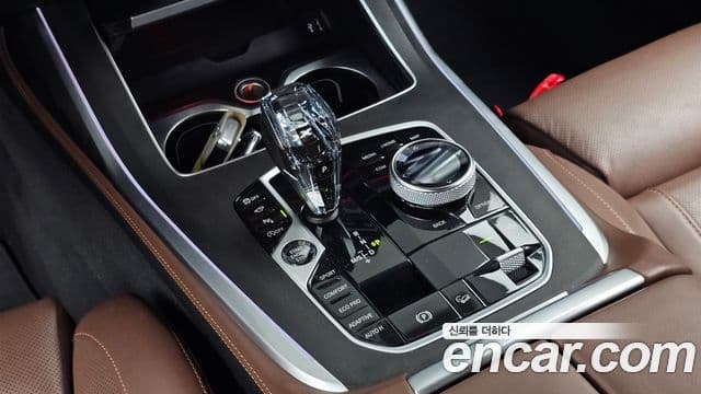 BMW X7 2021 — ფოტო 9/20