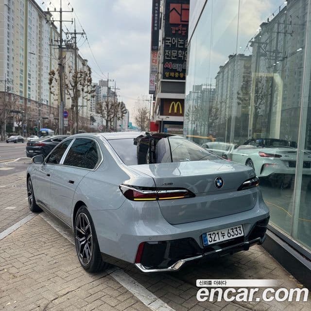 BMW 7 Series 2025 — Şəkil 2/5
