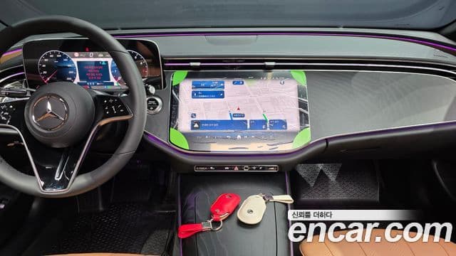 Mercedes-Benz E-Class 2025 — ფოტო 17/20