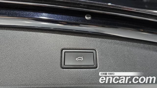 Volkswagen Tiguan 2021 — ფოტო 16/20