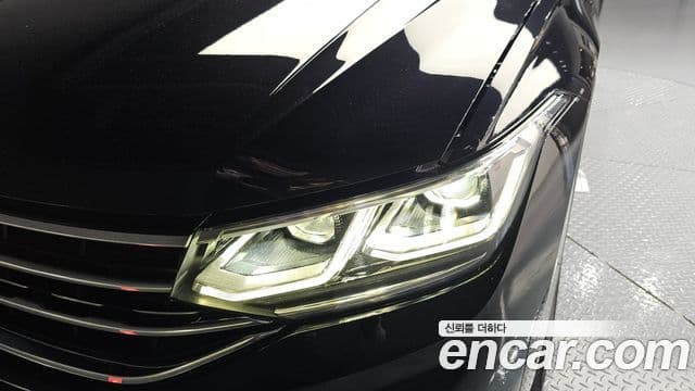 Volkswagen Tiguan 2021 — Photo 13/32