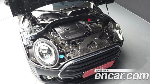 Mini Cooper Clubman 2023 — ფოტო 6/20