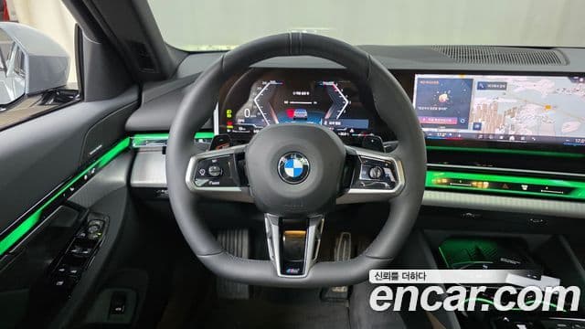 BMW 5 Series 2025 — ფოტო 16/20