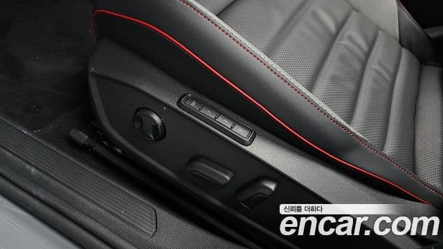 Volkswagen Golf 2026 — Photo 15/41