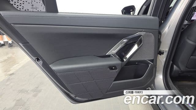 BMW 7 Series 2022 — Photo 8/34