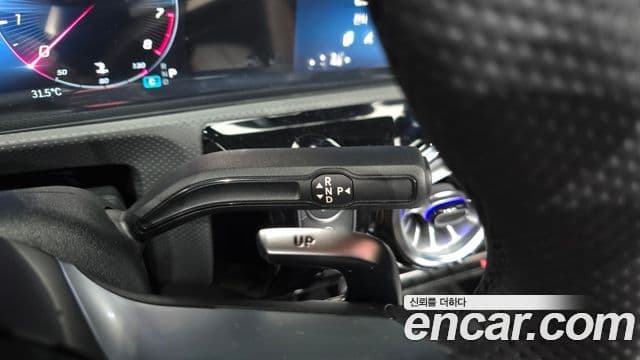 Mercedes-Benz A-Class 2025 — ფოტო 9/20