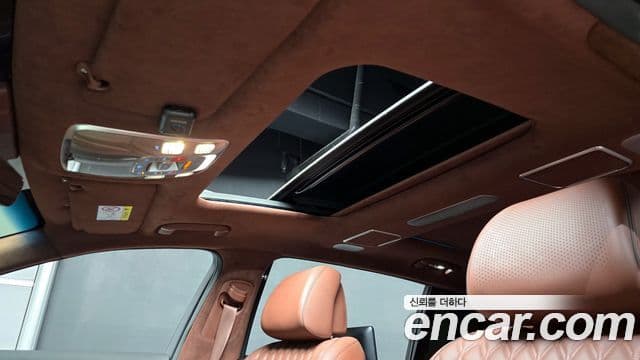 Genesis G90 2023 — Photo 2/20