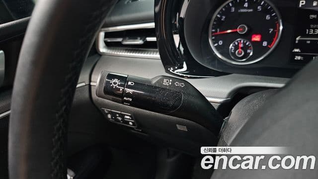 Kia K5 2020 — Şəkil 15/20