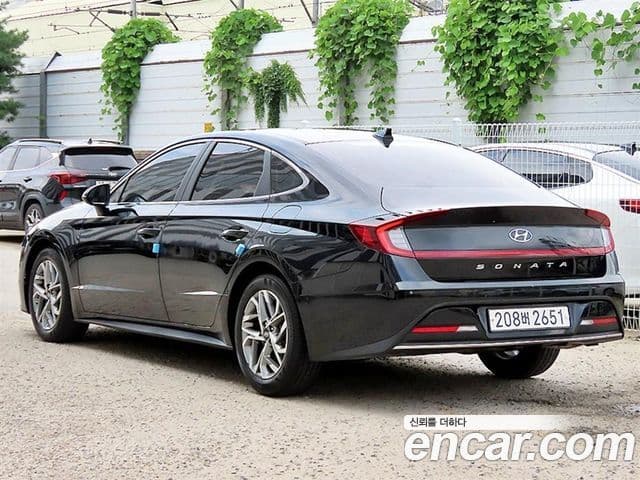 Hyundai Sonata 2022 — ფოტო 2/20