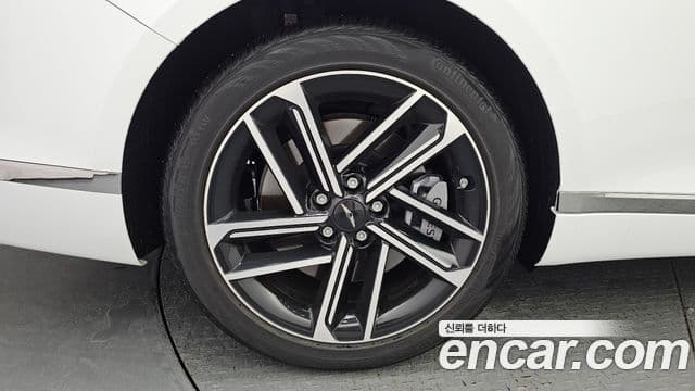 Genesis Electrified G80 2025 — фото 5 из 20