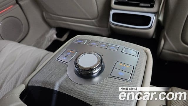 Genesis Electrified G80 2025 — Şəkil 19/20