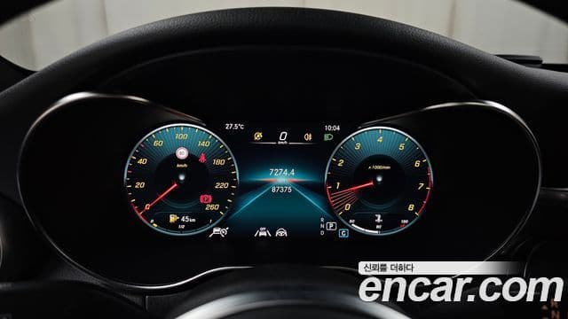 Mercedes-Benz C-Class 2021 — ფოტო 8/20