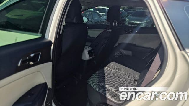 Kia Sportage 2024 — Şəkil 3/16