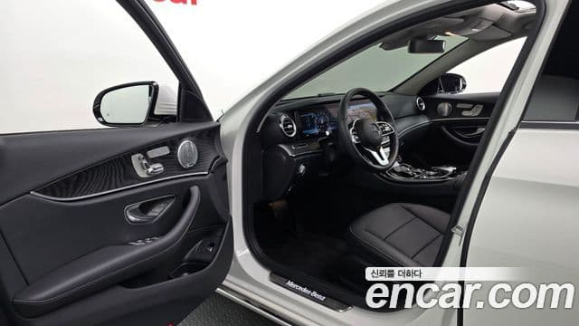 Mercedes-Benz E-Class 2020 — Şəkil 10/20