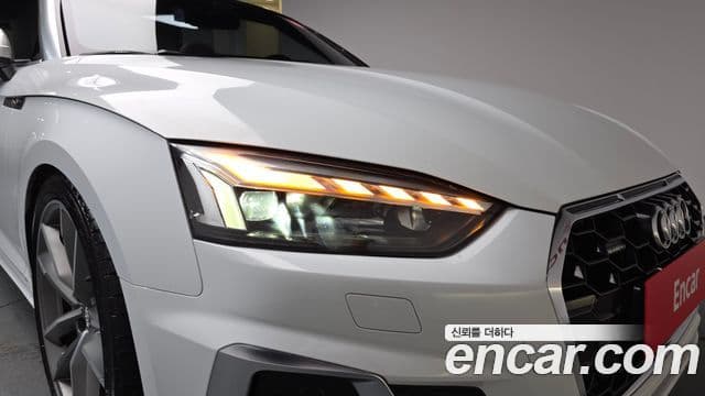 Audi A5 2021 — Şəkil 16/32