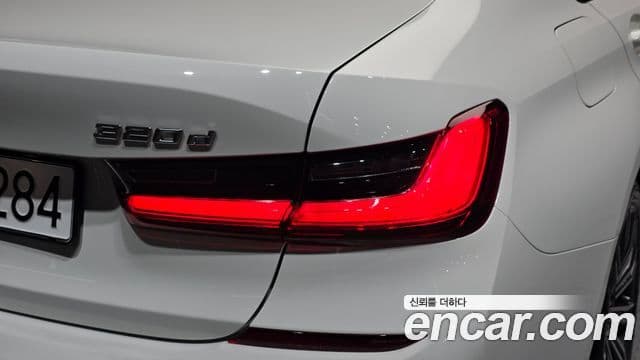 BMW 3 Series 2020 — Photo 12/30
