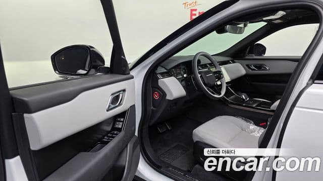 Land Rover Range Rover Velar 2026 — ფოტო 10/20