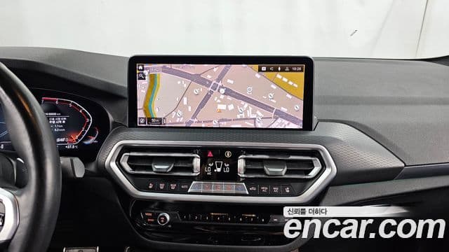 BMW X4 2021 — Şəkil 14/20
