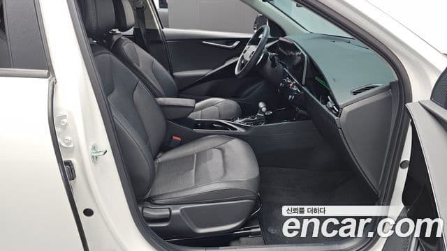 Kia Niro 2022 — ფოტო 12/20