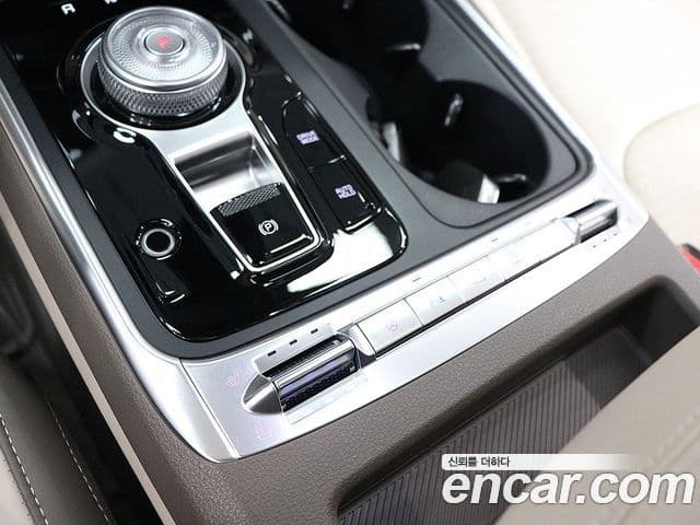 Kia Carnival 2024 — ფოტო 9/20