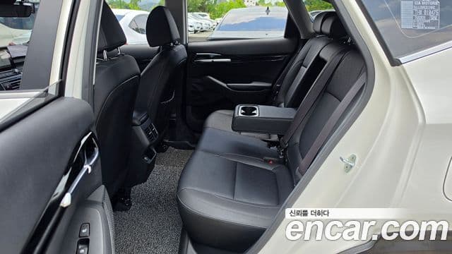Kia Seltos 2019 — Şəkil 11/20