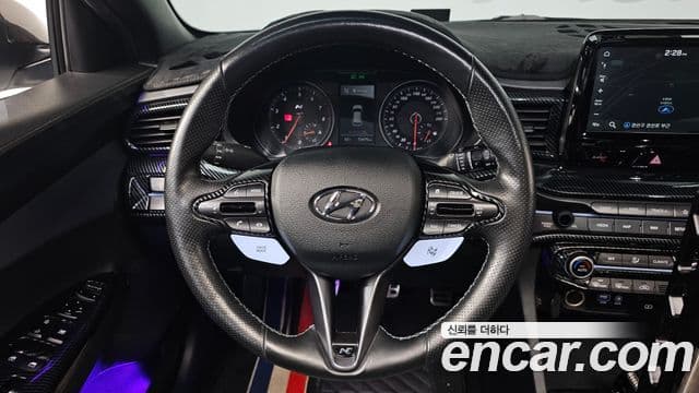 Hyundai Veloster 2018 — Şəkil 13/20