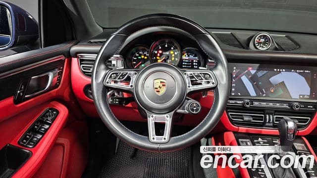 Porsche Macan 2021 — Şəkil 12/20