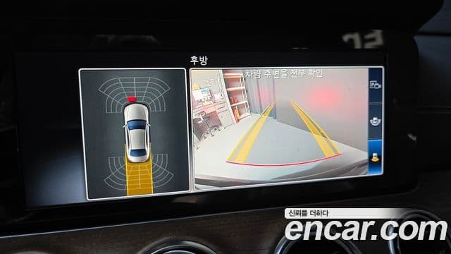 Mercedes-Benz E-Class 2020 — ფოტო 15/20
