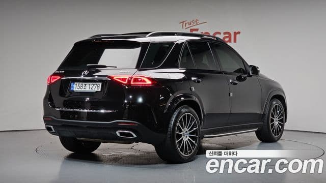 Mercedes-Benz GLE-Class 2022 — Фото 2/20