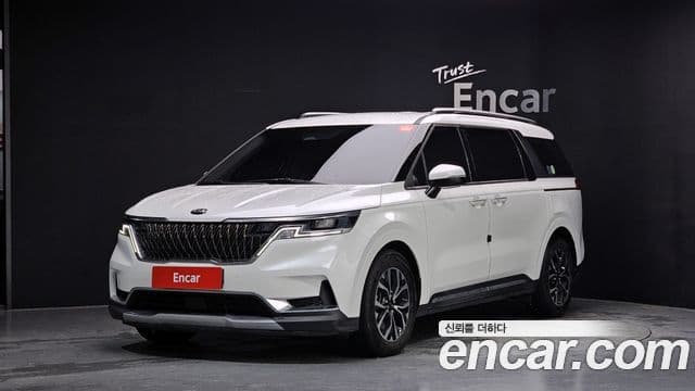 Kia Carnival 2021 — Фото 1/20