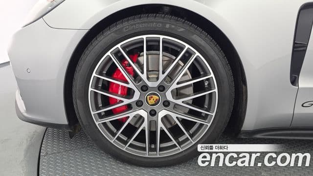 Porsche Panamera 2024 — ფოტო 4/20