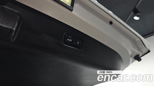 Genesis GV70 2024 — фото 20 из 20