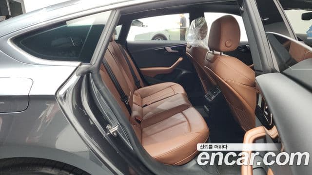 Audi A5 2022 — ფოტო 11/20
