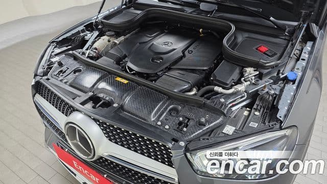 Mercedes-Benz GLE-Class 2023 — ფოტო 6/20